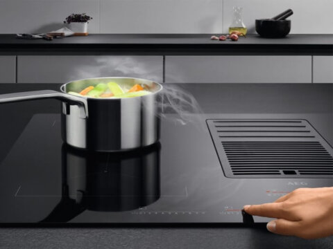 AEG Hob2Hood induktsioonpliidiplaat koos õhupuhastiga IDK84453IB