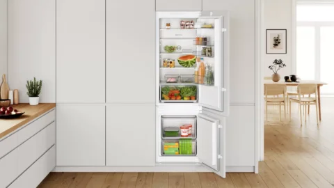 Bosch valge eraldiseisev külmik-sügavkülmik LowFrost KIV87SFE0