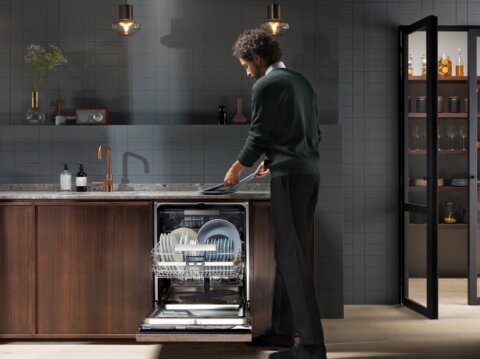 Electrolux 900 ComfortLift 3-korviga 60cm nõudepesumasin KECA7305L