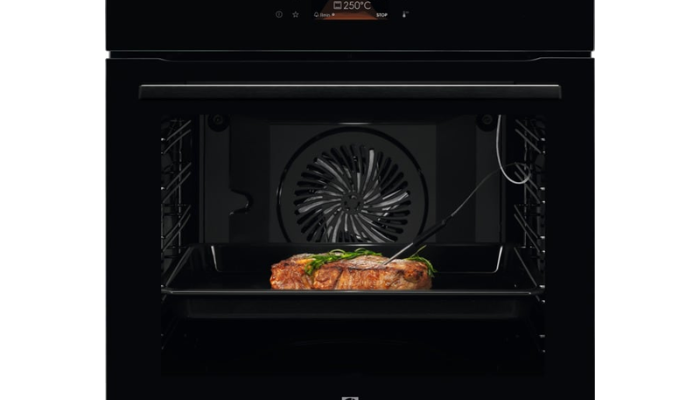 Electrolux integreeritav auruahi A++ AssistedCooking 800 KOEBP39Z