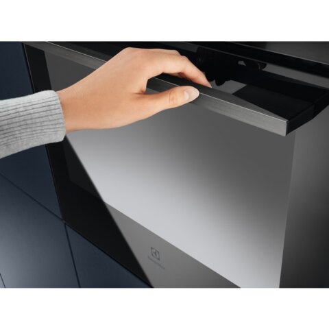 Electrolux integreeritav auruahi A++ SteamBoost 800 KOBBS39H