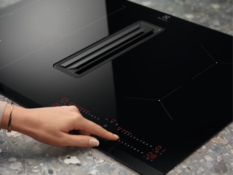 Electrolux integreeritav 80cm õhupuhastiga induktsioonpliidiplaat ECC8344 - Image 2
