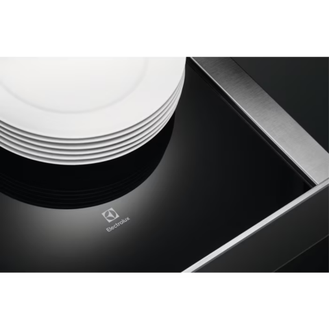 Electrolux integreeritav 14cm matt must soojendussahtel LBD4T