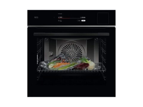 Electrolux matt must Auruahi ProAssist SteamPro toiduanduriga
