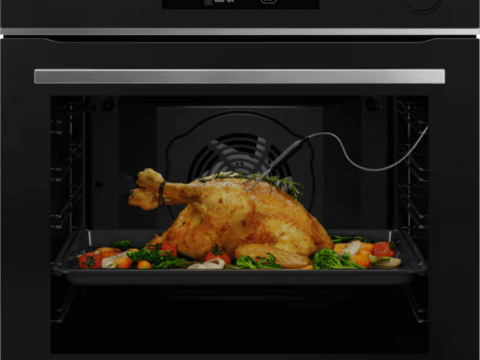 AEG integreeritav ahi 7000 MealAssist SteamCrisp pürolüüsiga TR7PB731ST