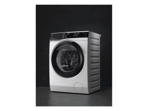 AEG 7000 seeria ProSteam 9 kg pesumasin LFR73944FE